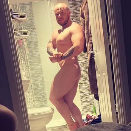 OnlyFans cuenta prettyboyparker header 2
