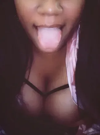 OnlyFans account  millirocx avatar 1