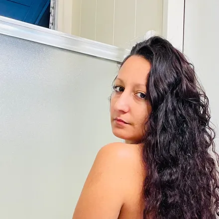 OnlyFans cuenta antiqueshopgirl header 2