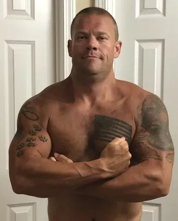 OnlyFans cuenta armydaddy510 avatar 1