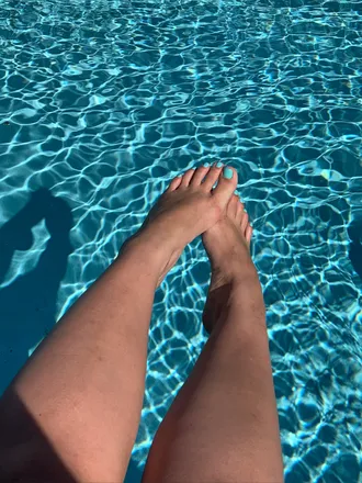 OnlyFans cuenta toetallyoursecret header 2