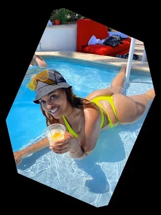 OnlyFans cuenta sasharich header 2