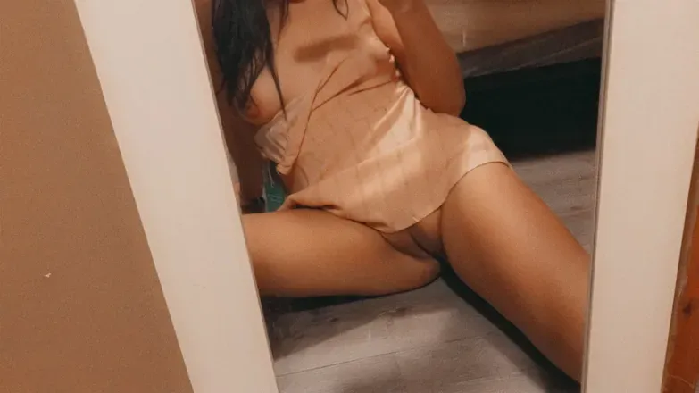 OnlyFans cuenta urfavari avatar 1