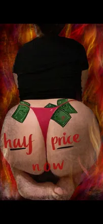 OnlyFans account  ariactually header 2