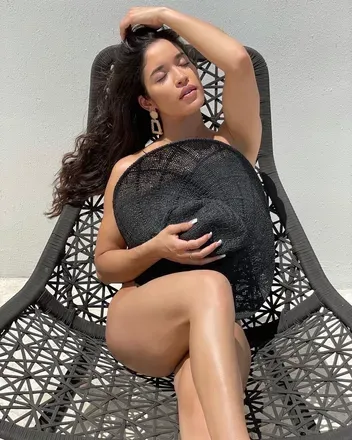 OnlyFans account  noelroxy avatar 1