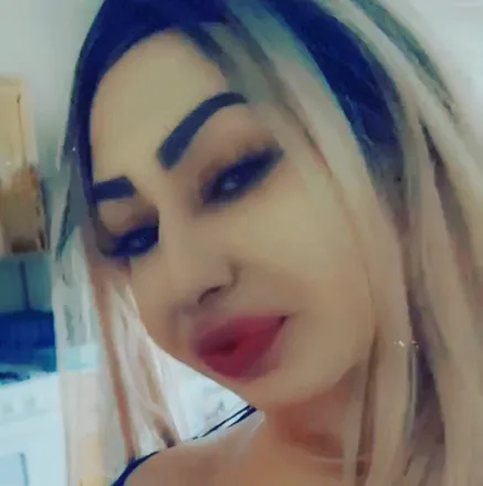 OnlyFans cuenta prettyyassbitch header 2