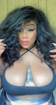 OnlyFans cuenta airyj header 2
