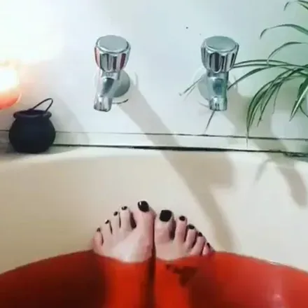 OnlyFans cuenta barefootbatbabe avatar 1