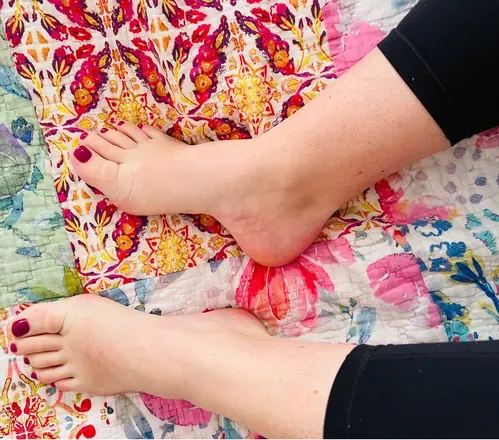 OnlyFans cuenta phoebeprincessfeet header 2