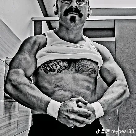 OnlyFans cuenta doc1988 header 2