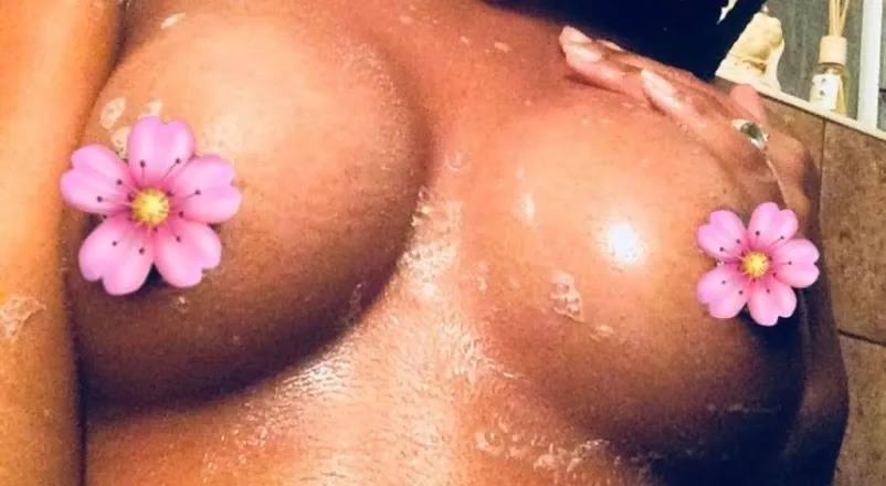 OnlyFans cuenta maniibby4 header 2