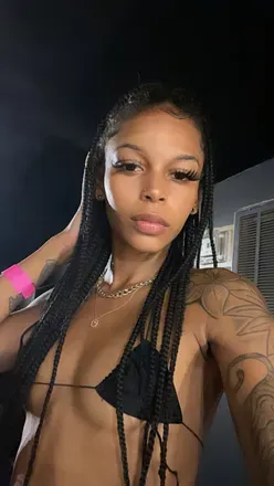 OnlyFans cuenta therealosha avatar 1