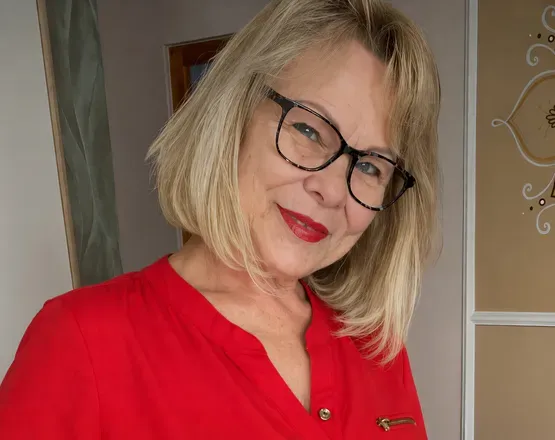 OnlyFans account  mommymollly avatar 1