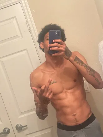 OnlyFans cuenta tydaddy8inch header 2