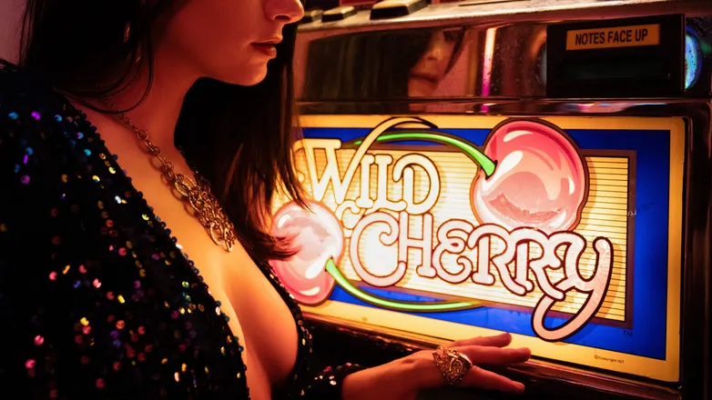 OnlyFans cuenta cherryredkiss header 2