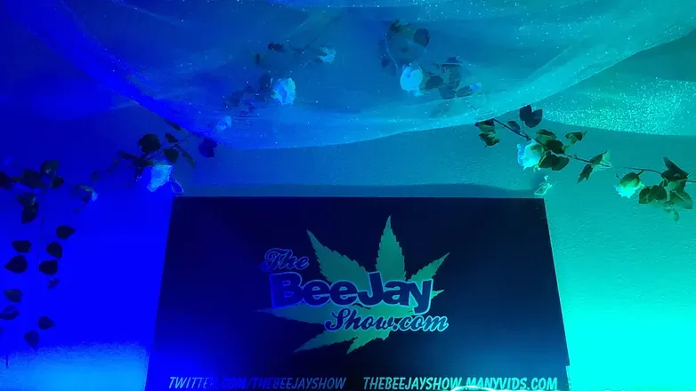 OnlyFans cuenta thebeejayshow header 2