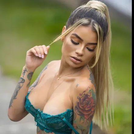 OnlyFans cuenta babelatinaaaa avatar 1