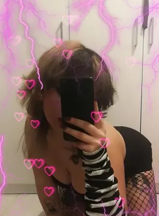 OnlyFans account  devilwom4n avatar 1