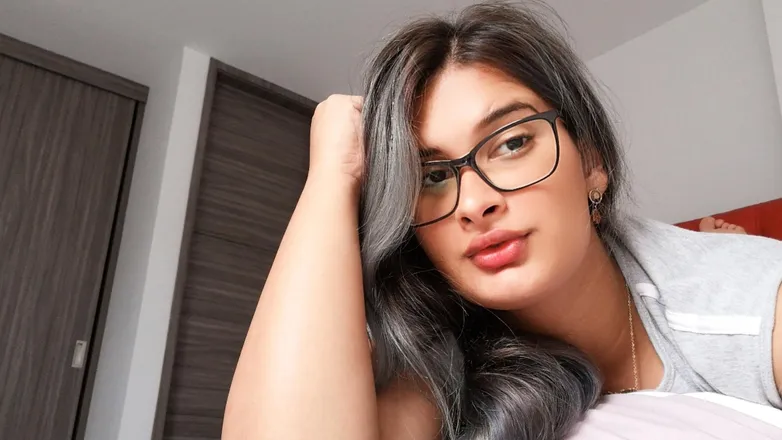 OnlyFans cuenta kathezep header 2
