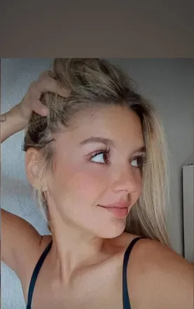 OnlyFans account  elliethomas avatar 1