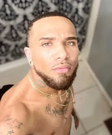 OnlyFans cuenta savagemomo avatar 1