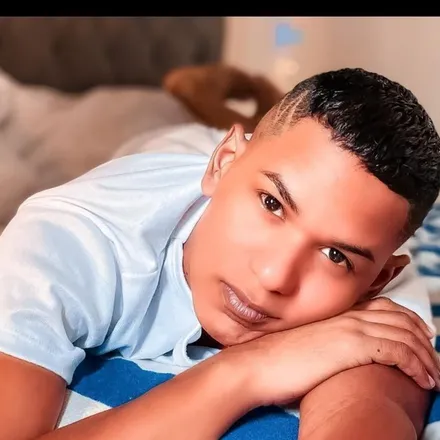 OnlyFans account  leonar_boy header 2