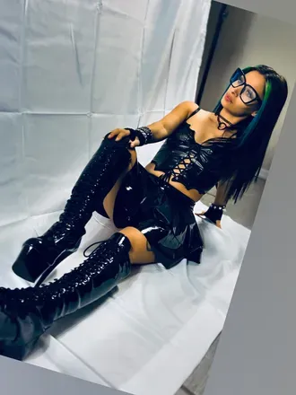 OnlyFans cuenta sadiebby2 header 2