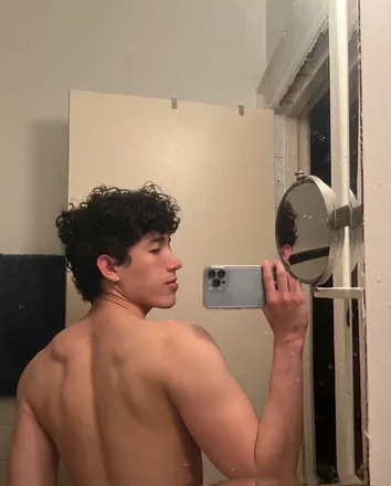 OnlyFans cuenta thenyclatino header 2