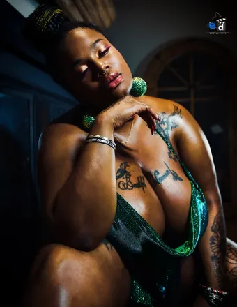 OnlyFans cuenta goddessmami54 header 2