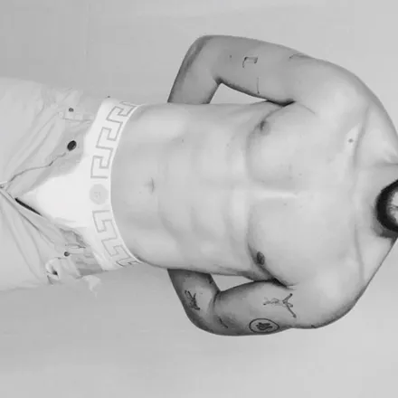 OnlyFans account  shinyredfield header 2