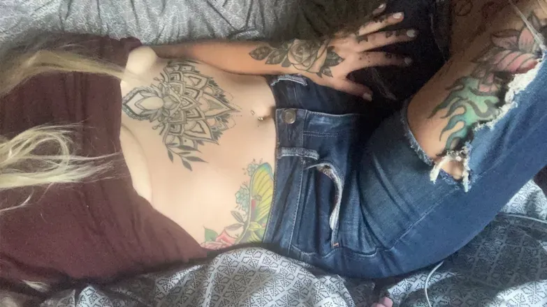 OnlyFans cuenta babygirlcarlaaa header 2