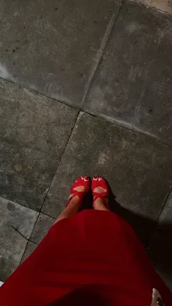 OnlyFans account  crimson-blush avatar 1