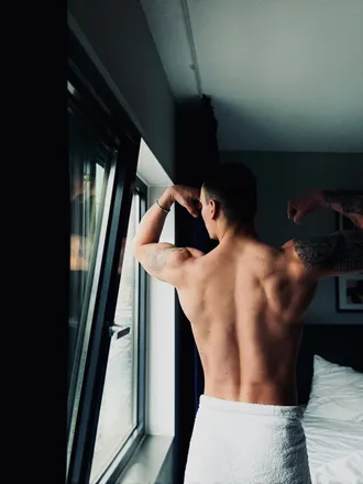 OnlyFans account  burn_sammy header 2