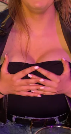 OnlyFans account  queenofthequeef avatar 1
