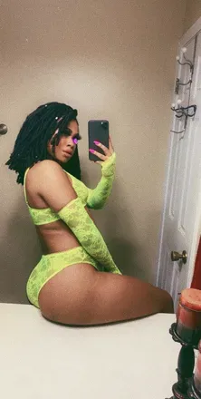OnlyFans cuenta cammiecakees header 2