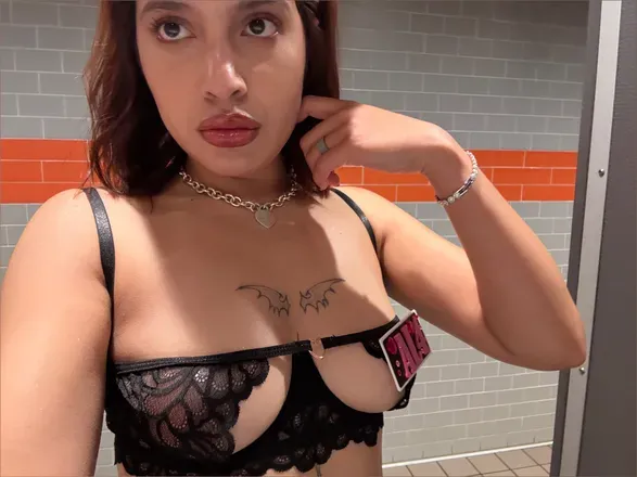 OnlyFans account  alondrasruizzz avatar 1