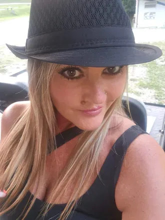 OnlyFans cuenta shellbell_premium header 2