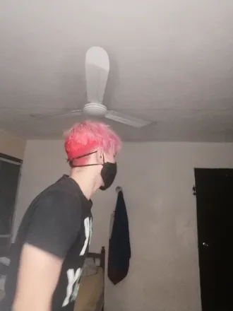 OnlyFans cuenta thepinkhairboy header 2
