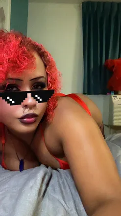 OnlyFans cuenta velvettkissess header 2