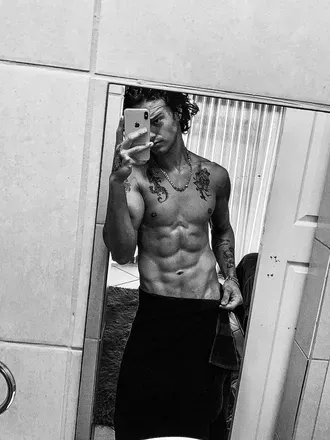 OnlyFans cuenta ricardo_zovitzkey avatar 1