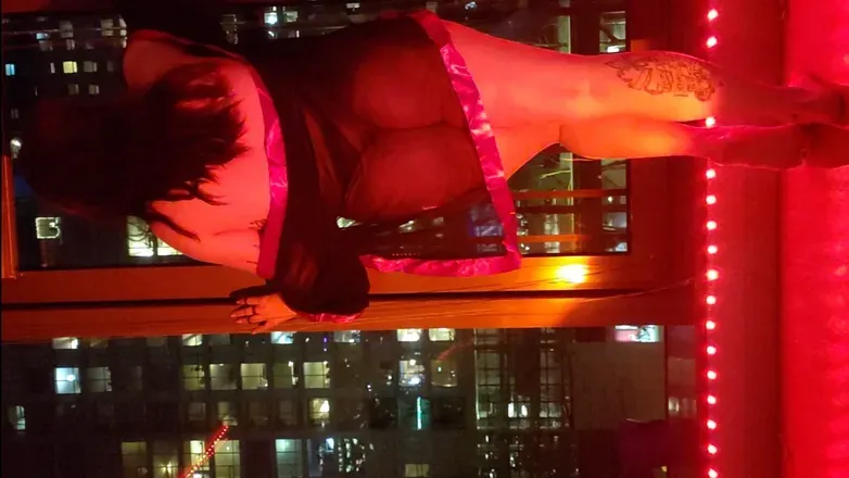 OnlyFans cuenta crimsonfuryfree header 2