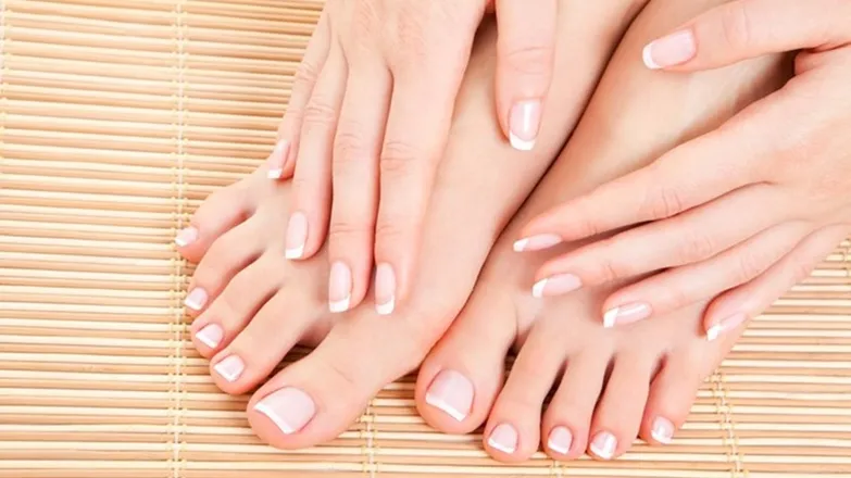 OnlyFans cuenta undefeetablefeet header 2