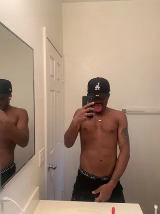 OnlyFans cuenta yovng_jr header 2