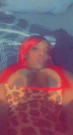 OnlyFans cuenta juceepeach header 2