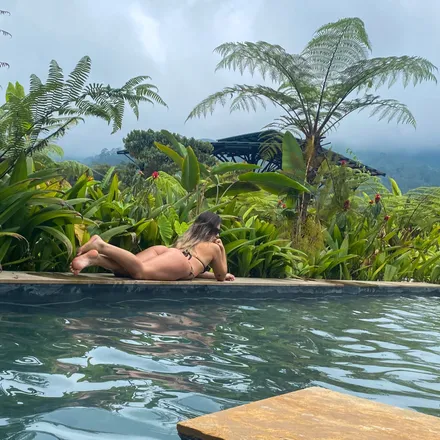 OnlyFans cuenta tatiecheverri header 2
