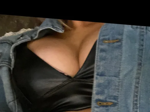 OnlyFans cuenta bettybeauty6959 header 2