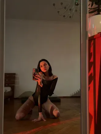 OnlyFans cuenta aube_rose avatar 1