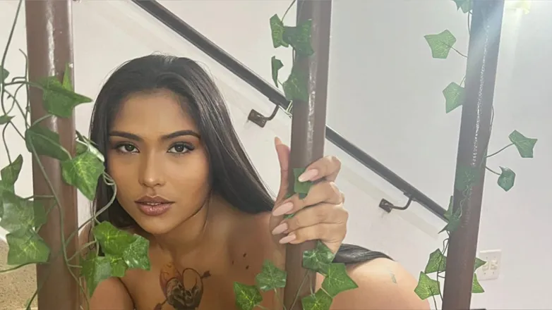 OnlyFans cuenta yaraflorbr header 2