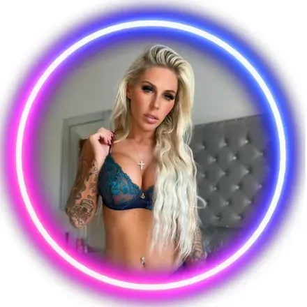 OnlyFans cuenta hotwifey avatar 1