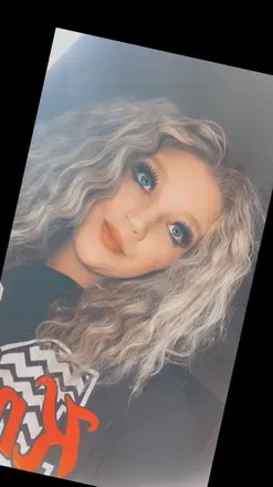 OnlyFans account  mommaash05 header 2